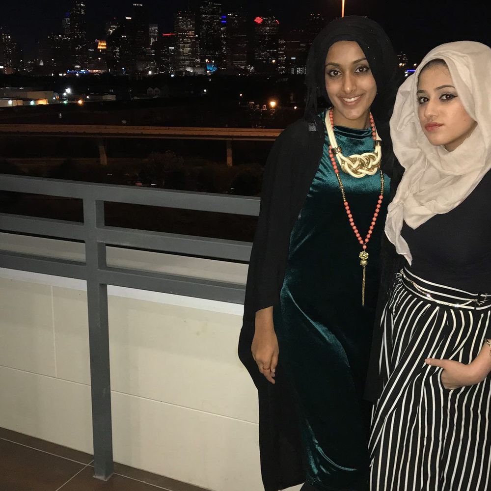 Meet your Posher, Insiya